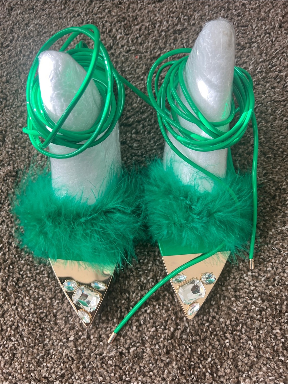 Cape Robbin Emerald Green Feathered Lace-Up Pointed Heels with Jewel Toe